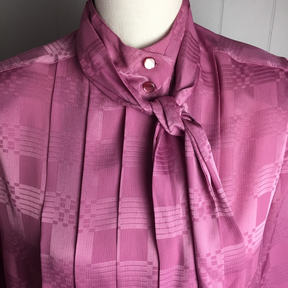 VTG Liz Baker Raspberry Satin Blouse-8